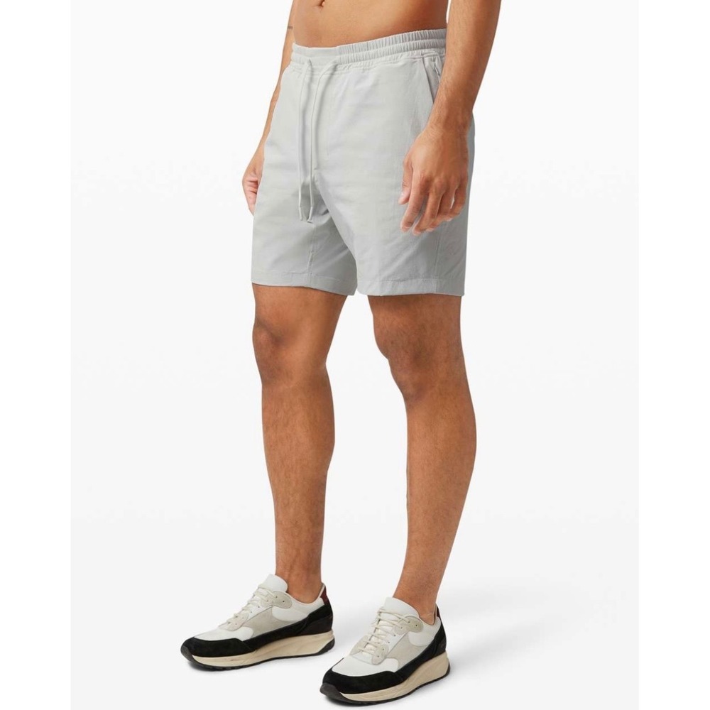 Lululemon Men's Bowline Ripstop Short *8" Vapor L Casual Summer Gym Travel